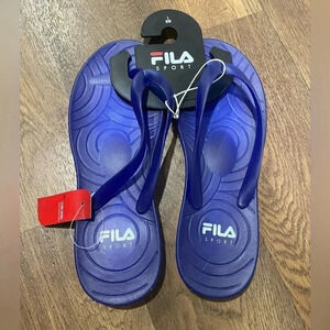 FILA sport thong flip flops blue. NEW WITH TAGS. Size 9/10